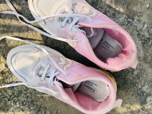 Pink Sports Shoes🎀