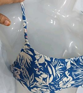 😍 Blue Floral Bikini Top