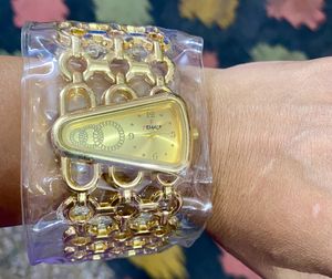 Elegant Gold Tone Chain Watch