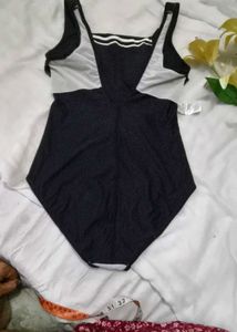 Very Sexy And Beautiful Swimsuit