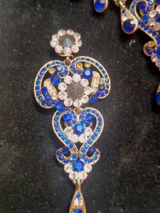 Stunning Blue &amp; White Stone Jewellery Set