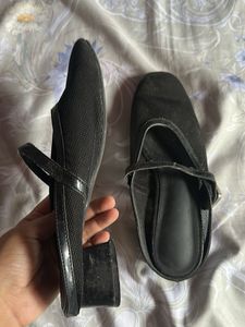 Stylish Black ballets