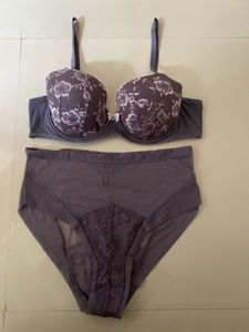 Elegant Lace Bra and Panty Set