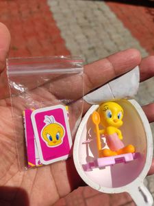 Set of 4 Tweety Bird Mini Figures