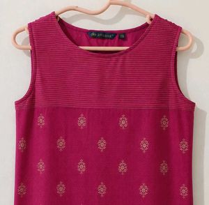Pink Kurti with neck pattern