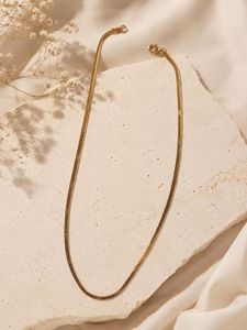 Elegant Gold Chain Necklace