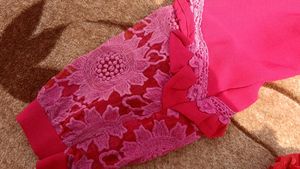 Red Top Net On Sleeves...