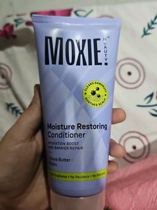 Moxie Beauty Moisture Restoring Conditioner