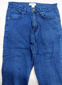 Forever 21 Dark Wash Skinny Jeans💙 grab It⚡