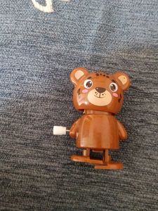 Cute Wind-up Bear Toy