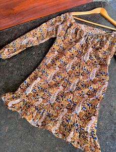Pretty Printed Mustard Short Fitted Dress