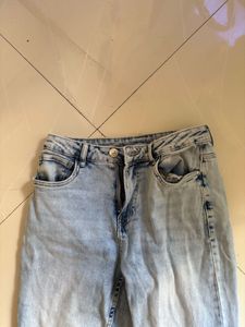 Mom fit Light Wash Denim Jeans