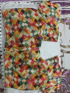 Vibrant Saree with Geometric Print