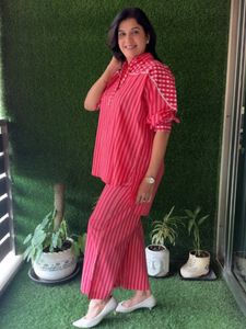 Stylish Pink Striped Co-ord Set
