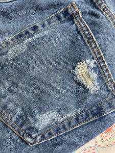 Max Trendy Ripped Wide-Leg Jeans