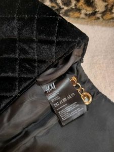 H&amp; M-Black Quilted Velvet Sling Bag