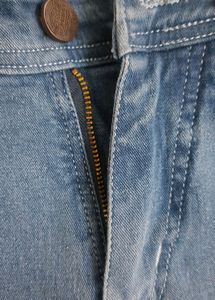 A Paris hamilton unused Classic Blue Straight Fit Jeans