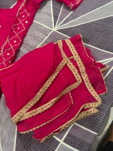 Embroidered Pink Kurta Set with dupatta 💕