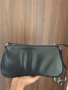 H&amp;M black baguette shoulder bag