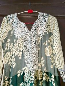 Elegant Floral Print Kurta