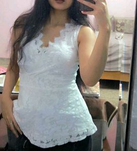 Elegant White Lace Sleeveless Top little deep neck