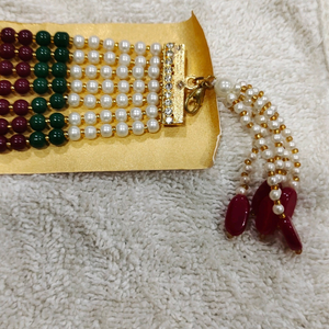 pearl bracelet