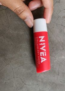 Nivea Lip Balm + Layer’r Wottagir