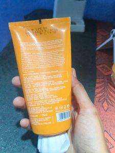 Dot &amp; Key Vitamin C+E Gel Face Wash