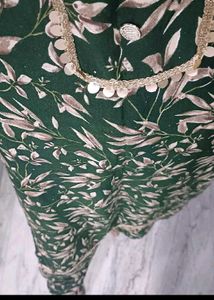 Beautiful Leaf Print Kurta set