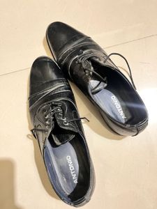 Men's Black Leather Dress Shoes