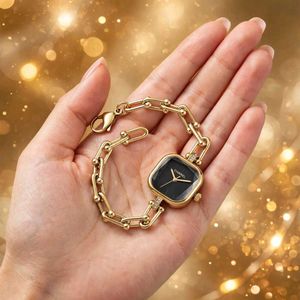 Elegant Chanel chain  Watch