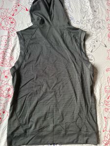 Sleek Grey Sleeveless Zip-Up Hoodie