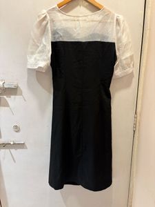 Chic Black Puff Sleeve Midi Dress