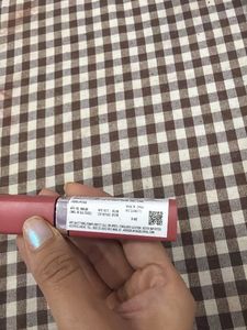 L'Oreal Lipstick - Pink Shade