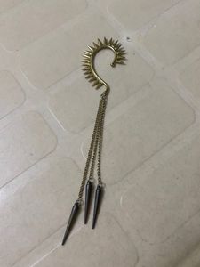 ear cuff
