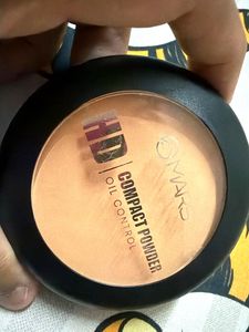 Luxe Compact Foundation