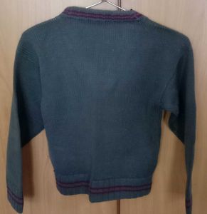 gray colour knitted sweater