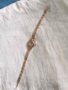 Elegant Rose Gold Women's Watch