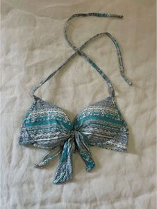 Stylish Bikini Top with Tribal Print