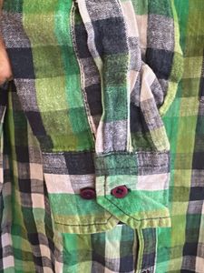 Men's Green Plaid Long Sleeve Shirt