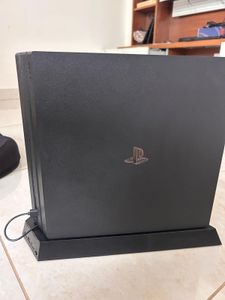 Sony PS4 pro 1 TB with Games: Call of Duty, Judgme