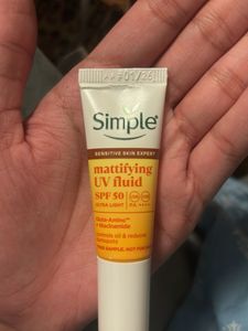 Simple Mattifying UV Fluid SPF 50