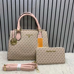 MICHAEL KORS**Marilyn Medium Logo Satchel*WD walle