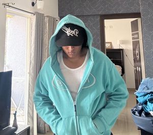Mint Green Graphic Zip-Up Hoodie – Trendy Streetwe