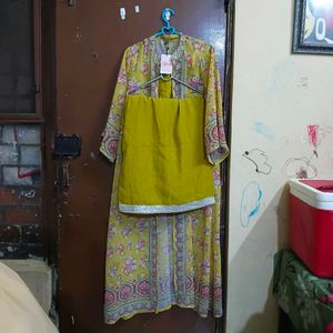 Beautiful Floral choli palazzo jacket Set