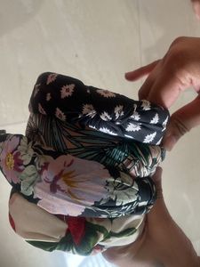 Selling This Beautiful Hairband For Girls