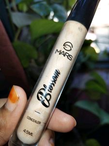 Mars Blossom Concealer ♥️