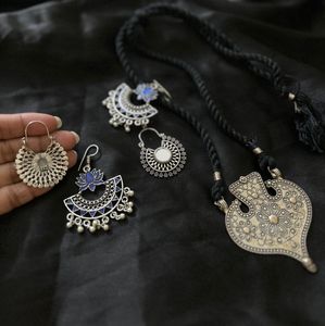 Thread Pendant Necklace With 2 Pair Ok JUMKHAS