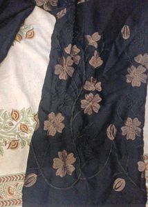 Abaya in black colour