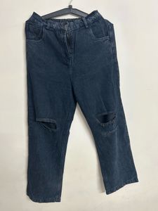 Stylish Ripped Denim Jeans